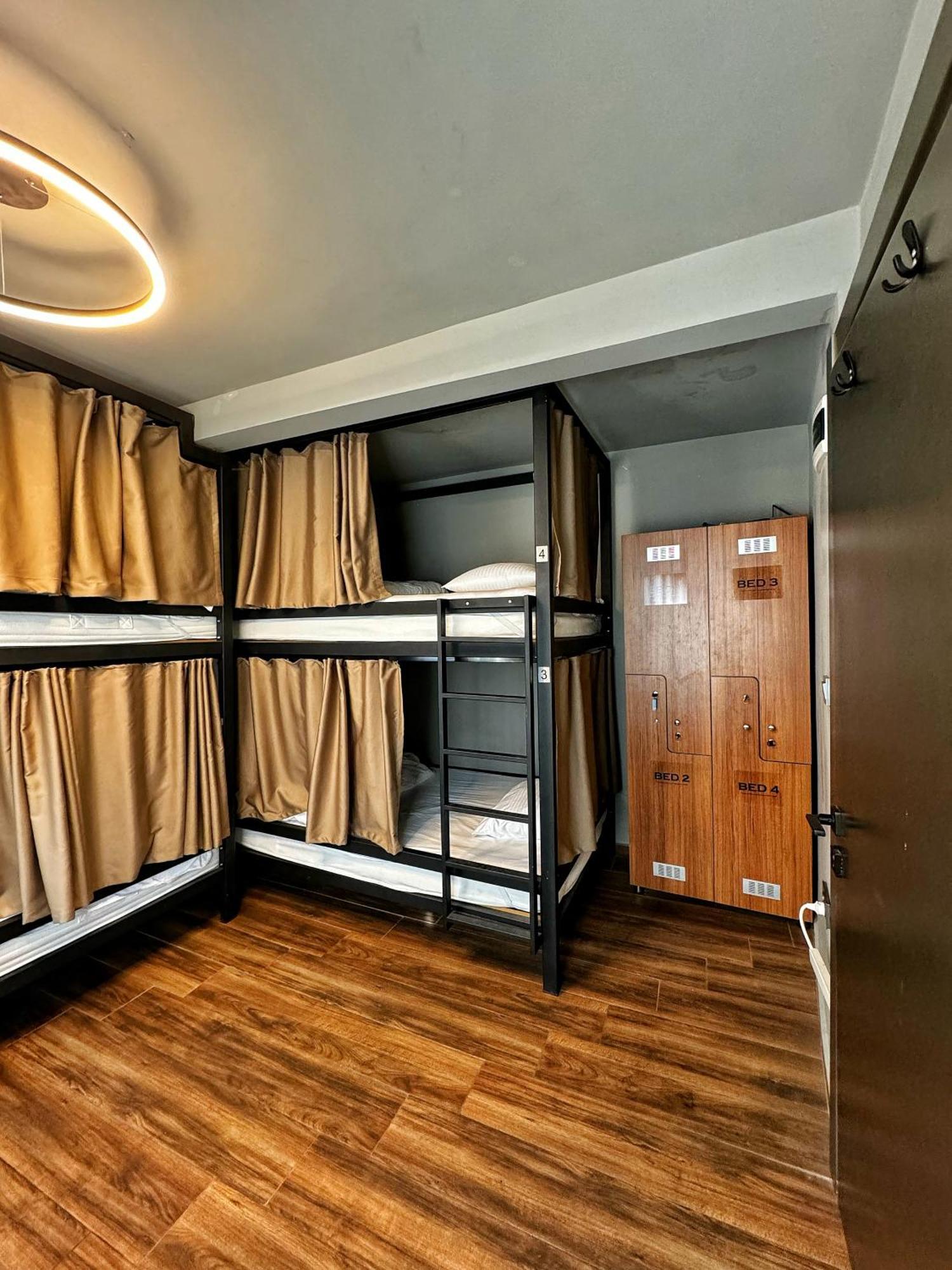 Nomad Karakoey * Istambul